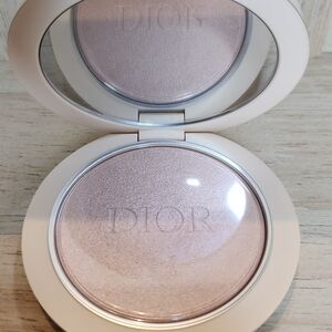 Dior Radiant Glow Highlighter - Soft Pink